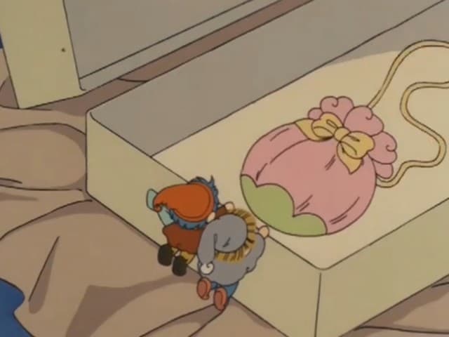 Episode 6: Two Handbags