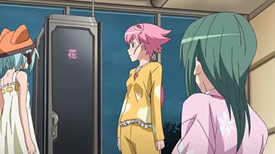 Episode 10: The Girl in the Box
